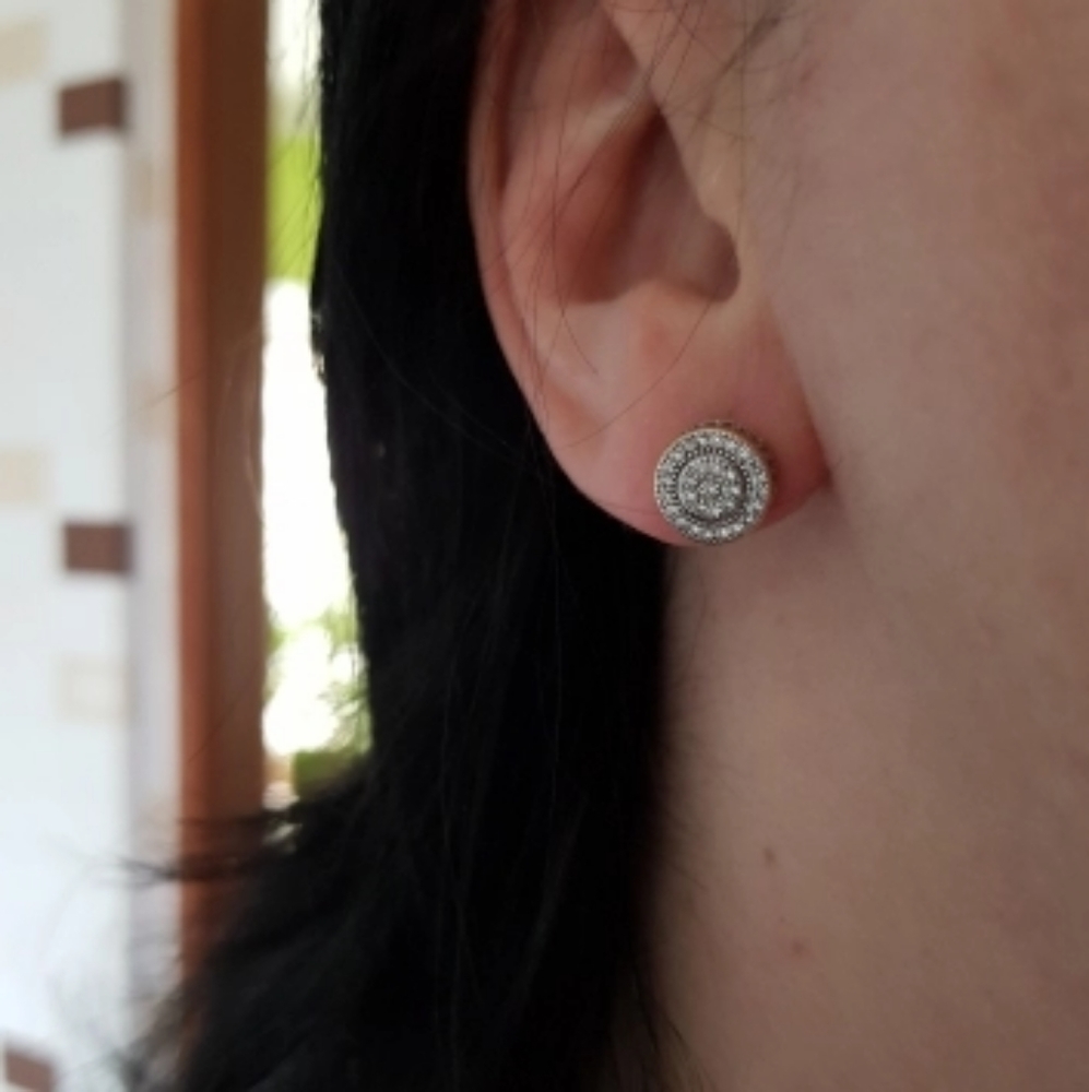 18k Pave Studs - Picture 7 of 7